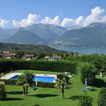 Viola Holiday home Colico